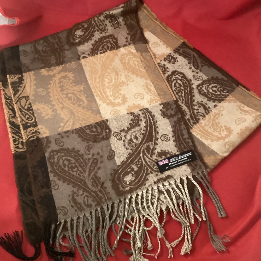 Long 100% cashmere brown and cream made in Scotland scarf